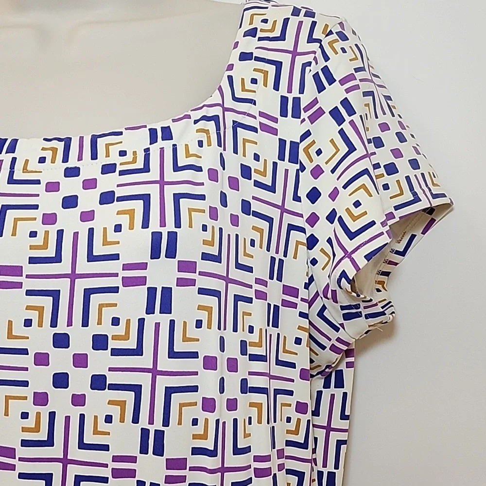 J McLaughlin Geometric Patterned Dress - Purple and White Size Large - Picture 4 of 16